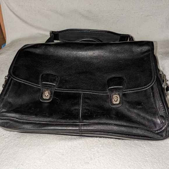 Vintage Coach double turn lock laptop briefcase.0532